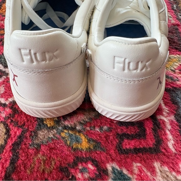 NWOT FLUX footwear Adapt Leather Trainer women’s 9.5 men’s 8 white - Picture 5 of 12